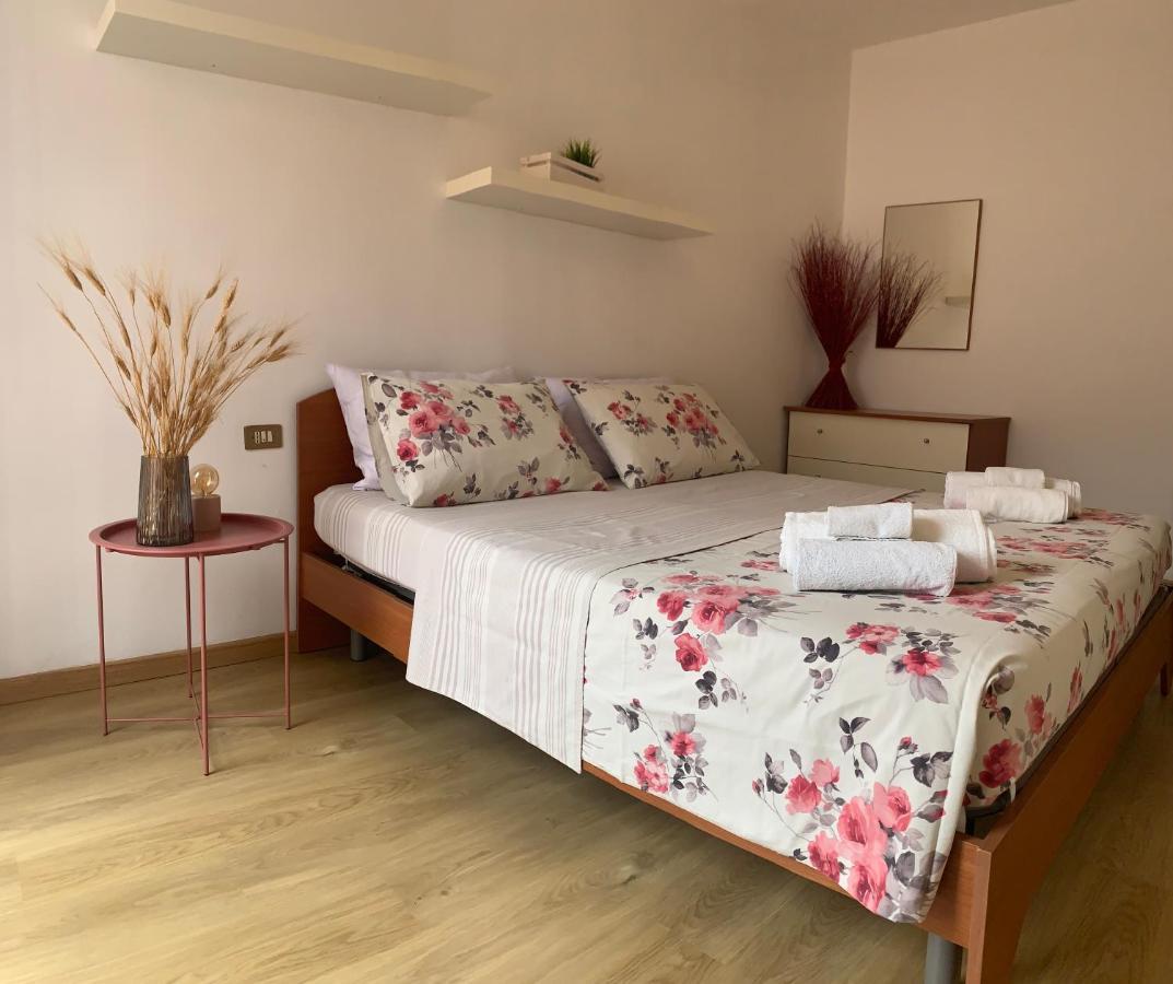 Clo Apartment Toscolano Maderno Exterior photo